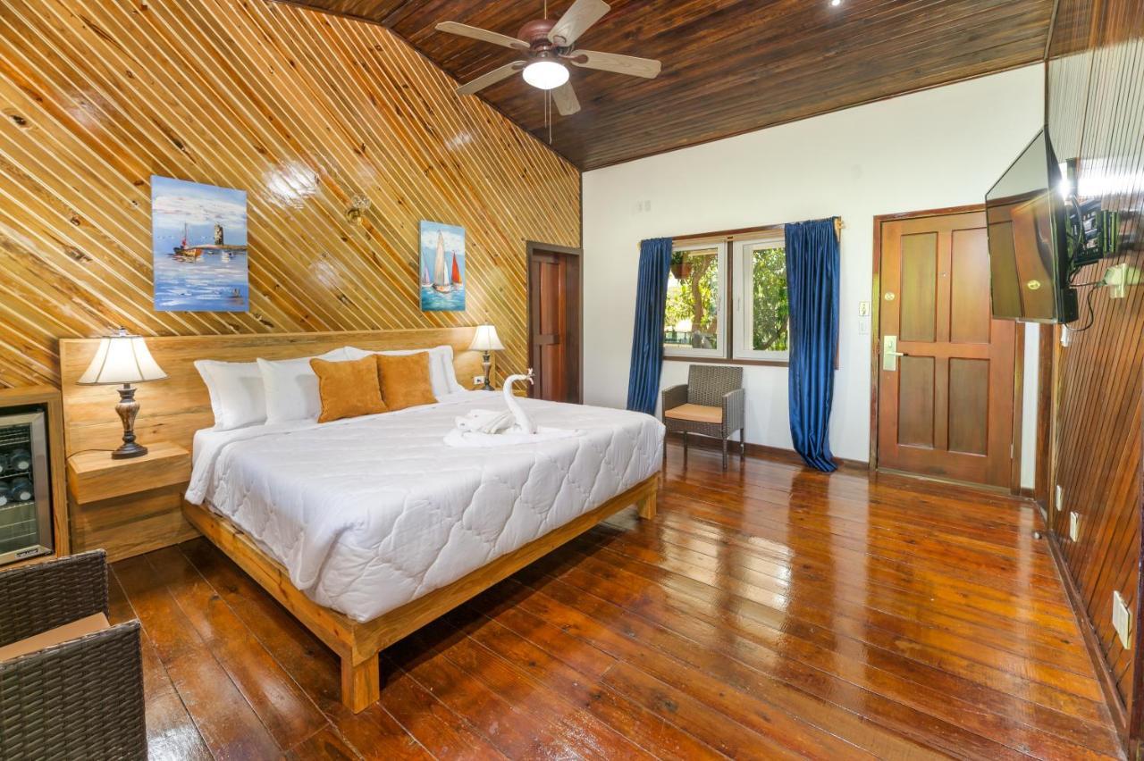 Hotel And Dive Center Roatan Yacht Club French Harbour Dış mekan fotoğraf