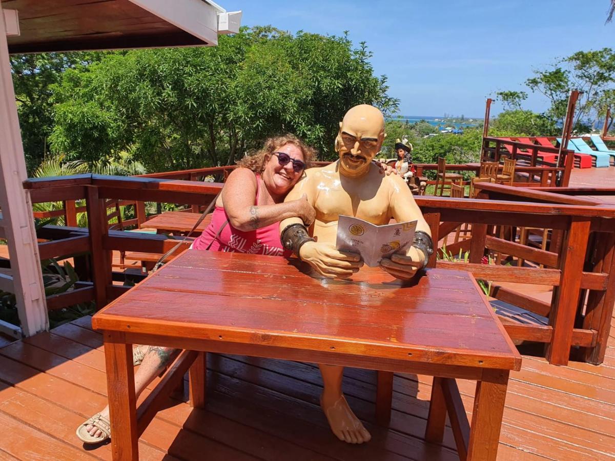 Hotel And Dive Center Roatan Yacht Club French Harbour Dış mekan fotoğraf