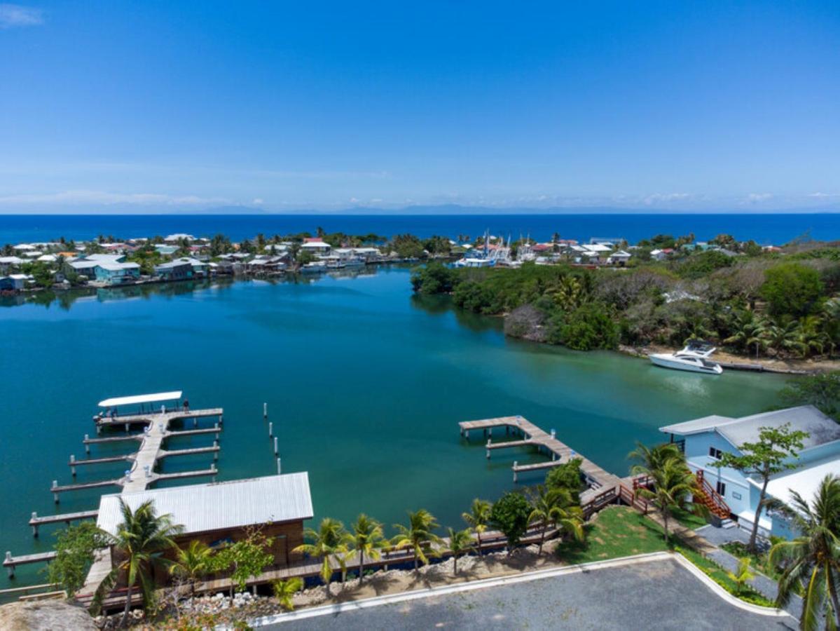 Hotel And Dive Center Roatan Yacht Club French Harbour Dış mekan fotoğraf