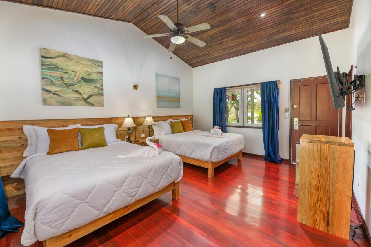 Hotel And Dive Center Roatan Yacht Club French Harbour Dış mekan fotoğraf
